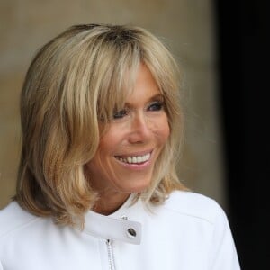 La première dame française Brigitte Macron (Trogneux) lors de la cérémonie d'accueil du président des Etats-Unis à l'Hôtel National des Invalides à Paris le 13 juillet 2017. © Dominique Jacovides/Sébastien Valiela/Bestimage