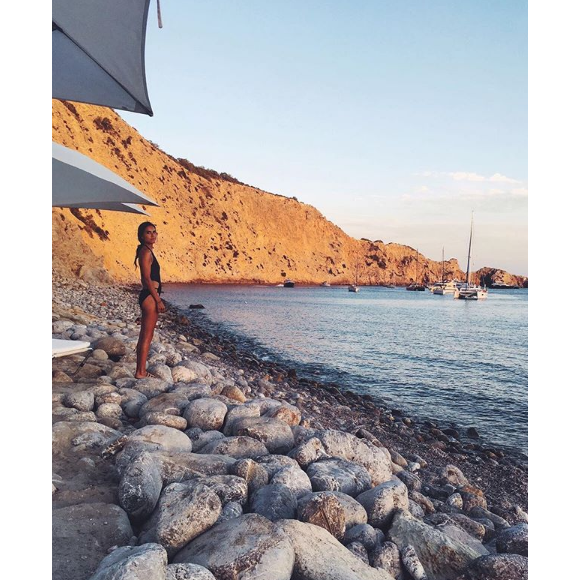 Joyce Jonathan lors de ses vacances à Ibiza, août 2017.