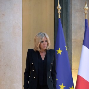 La première dame Brigitte Macron (Trogneux) - Le couple présidentiel français reçoit le couple présidentiel mexicain pour un dîner au palais de l'Élysée à Paris, le 6 juillet 2017. © Giancarlo Gorassini/Bestimage