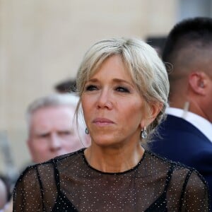 Le Président de la République Française, Emmanuel Macron et sa femme la Première dame Brigitte Macron (Trogneux) accueillent le président de la République de Colombie Juan Manuel Santos et sa femme la Première dame Clemencia Rodriguez au Palais de L'Elysée à Paris, le 21 juin 2017. © Dominique Jacovides/Bestimage