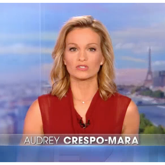 Audrey Crespo-Mara lors de son JT de 20h, le 18 août 2017. (capture d'écran)