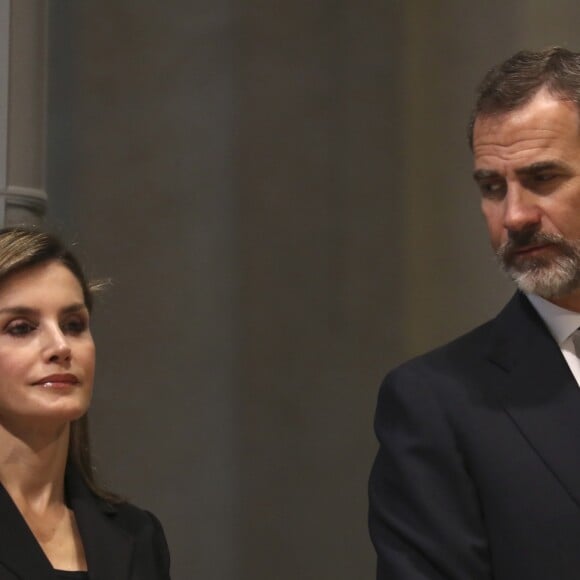 Le roi Felipe VI et la reine Letizia d'Espagne ont assisté le 20 août 2017 à une messe solennelle à la mémoire des victimes de l'attaque terroriste de La Rambla et de Cambrils, en la basilique de la Sagrada Familia à Barcelone.