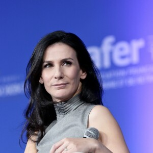 Marie Drucker aux assises de l'épargne et de la fiscalité, organisées par l'Association française d'épargne et de retraite (Afer) à l'université de la Sorbonne à Paris, le 6 octobre 2016. © Stéphane Lemouton/Bestimage