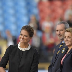 La princesse Madeleine de Suède lors de l'ouverture des championnats d'Europe d'attelage, de dressage, de para-dressage et de saut d'obstacles Longines Fédération Equestre Internationale (FEI) à Göteborg, Suède, le 21 août 2017. Quelques jours plus tard, Madeleine annonçait, le 27 août, être enceinte de son troisième enfant.