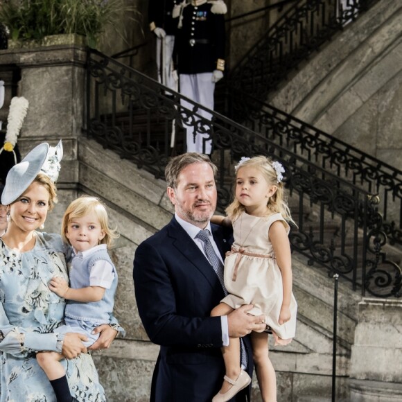 La princesse Madeleine de Suède et son mari Christopher O'Neill avec leurs enfants la princesse Leonore et le prince Nicolas à une messe à l'occasion du 40e anniversaire de la princesse Victoria de Suède au palais Royal de Stockholm en Suède, le 14 juillet 2017. Le couple a annoncé le 27 août 2017 attendre un troisième enfant.
