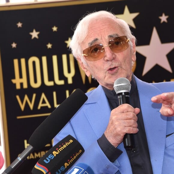 Charles Aznavour reçoit son étoile sur le Hollywood Walk of Fame à Los Angeles, le 24 août 2017. © Chris Delmas/Bestimage