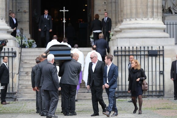 Pascal Desprez au côté du cercueil - Obsèques de Mireille Darc en l'église Saint-Sulpice à Paris. Le 1er septembre 2017