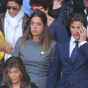 Anouchka Delon et son compagnon Julien Dereims - Sorties des obsèques de Mireille Darc en l'église Saint-Sulpice à Paris. Le 1er septembre 2017