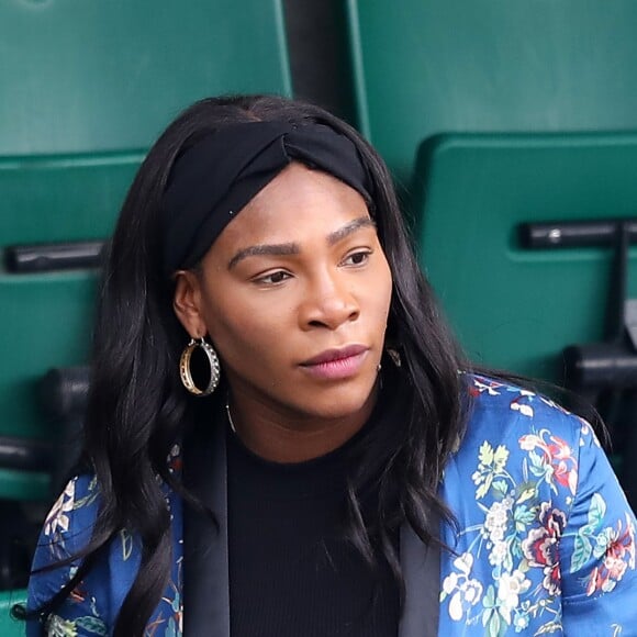 Serena Williams, enceinte, dans les tribunes des internationaux de tennis de Roland Garros à Paris le 2 juin 2017. © Cyril Moreau / Dominique Jacovides / Bestimage