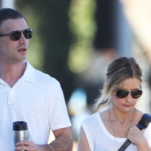 Sarah Michelle Gellar et son mari Freddie Prinze jr se promènent dans les rues de Santa Monica. Le 7 janvier 2015