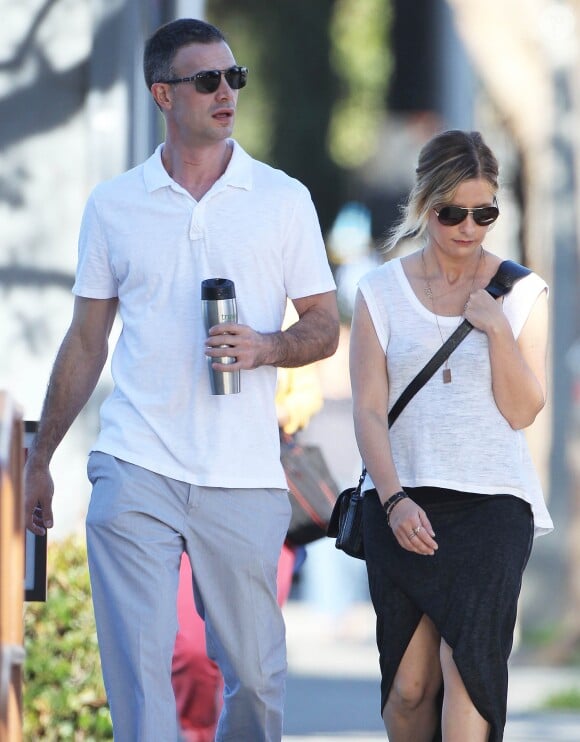 Sarah Michelle Gellar et son mari Freddie Prinze jr se promènent dans les rues de Santa Monica. Le 7 janvier 2015