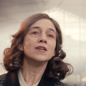 Charlotte Gainsbourg - Extrait du film La promesse de l'aube (capture d'écran)