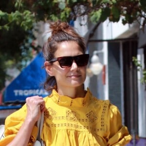 Exclusif - Katie Holmes est allée déjeuner au restaurant Joan à Studio City, le 2 septembre 2017