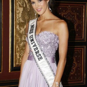 Iris Mittenaere (Miss Univers 2017) - Gala de charité au profit de l'association "Les Bonnes fées" à l'hôtel d'Evreux, Place Vendôme à Paris, le 20 mars 2017. © Christophe Aubert via Bestimage