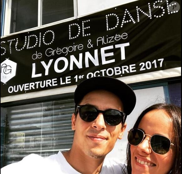 Alizée et Grégoire Lyonnet en plein travaux pour l'ouverture de leur studio de danse à Ajaccio prévue le 1er octobre 2017.