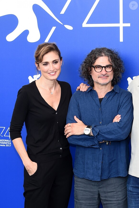 Julie Gayet, Ziad Doueiri lors du photocall du film "The Insult" lors du 74ème Festival International du Film de Venise, la Mostra le 31 août 2017.