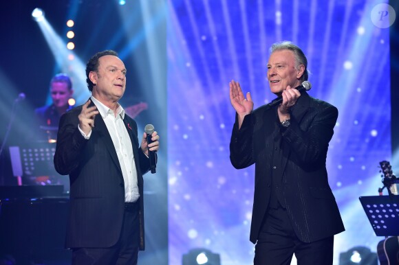 Exclusif - Julien Lepers et Herbert Léonard - Enregistrement de l'émission "La Télé Chante Pour le Sidaction" aux théâtre des Folies Bergère à Paris. Mars 2015.