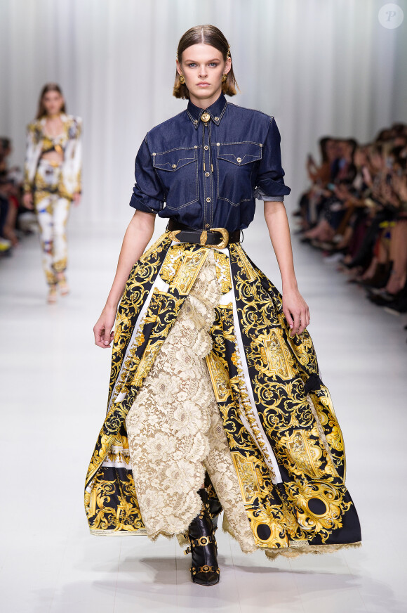 Défilé de mode printemps-été 2018 "Versace" lors de la fashion week de Milan. Le 22 septembre 2017  Women Fashion Show SS 2018 Versace catwalk Milan - Italy 22 september 201722/09/2017 - Milan