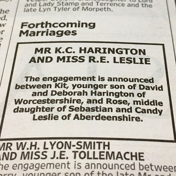 L'annonce des fianaçlles de Kit Harington et Rose Leslie dans The Times le 27 septembre 2017.