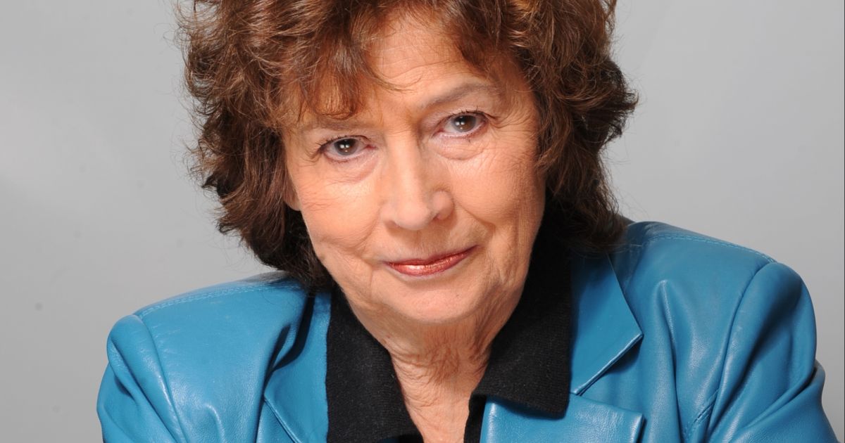 Portrait de Michèle Cotta 2015 Purepeople Portrait de Michèle Cotta 2015 Purepeople