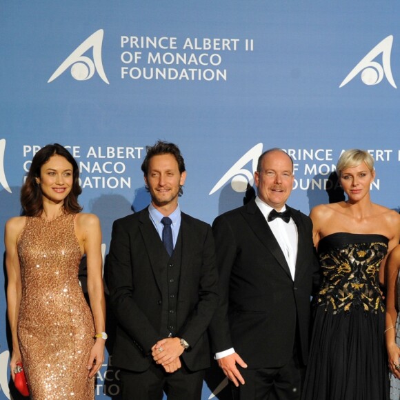 Adrien Brody, Olga Kurylenko, Lior Suchard, le prince Albert II de Monaco, la princesse Charlene, Nelly Furtado et Robin Thicke lors du 1er "Gala pour l'Océan de Monte-Carlo" sur les terrasses de l'Opéra à Monaco. Les bénéfices de cette soirée seront reversés à la Fondation Prince Albert II de Monaco. L. DiCaprio a été récompensé pour ses actions exemplaires concernant la préservation de la planète. Monaco, le 28 septembre 2017. © Bruno Bebert/Bestimage