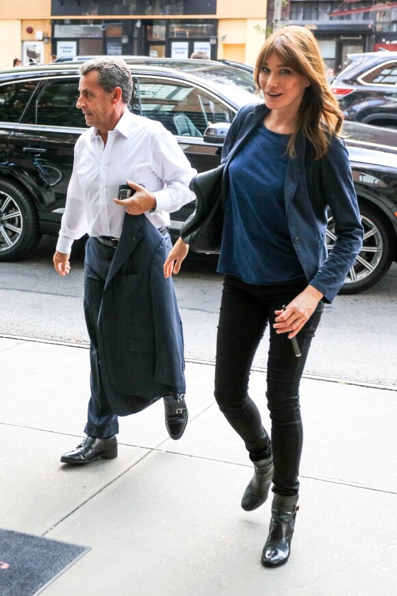 Exclusif - Carla Bruni-Sarkozy et son mari l'ancien Président Nicolas Sarkozy quittent un hôtel de New York le 14 juin 2017.