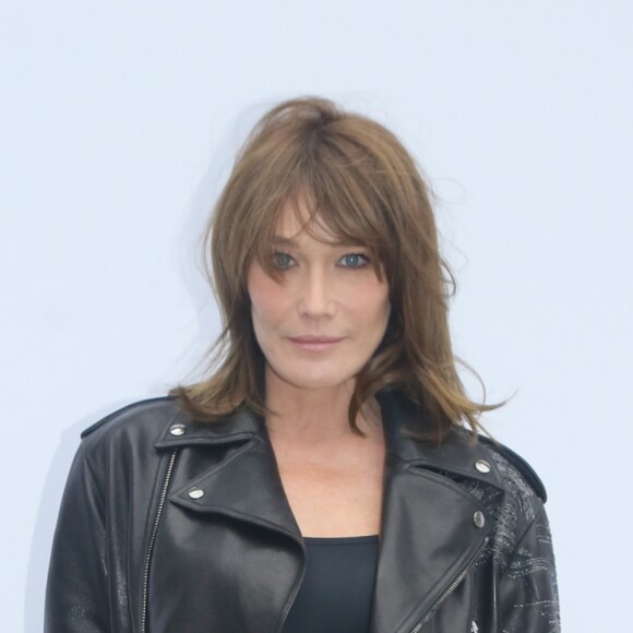 Semi-exclusif - Carla Bruni-Sarkozy - People au photocall du défilé de mode Valentino collection prêt-à-porter Printemps/Eté 2018 lors de la fashion week à Paris le 1er octobre 2017.