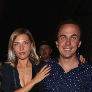Frankie Muniz et sa nouvelle petite amie Paige Price sont allés dîner au restaurant Craig's à Hollywood, le 26 septembre 2017.