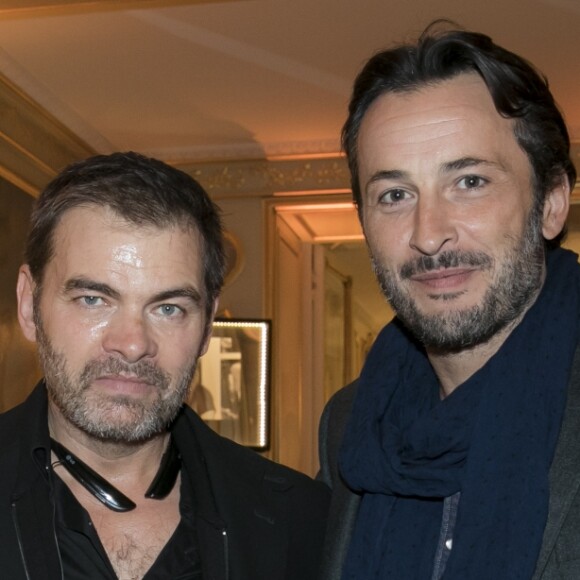 Exclusif - Clovis Cornillac et Michaël Cohen lors de la soirée de remise du 10e prix Meurice pour l'art contemporain à l'hôtel Meurice à Paris le 9 octobre 2017. © Jean Picon via Bestimage