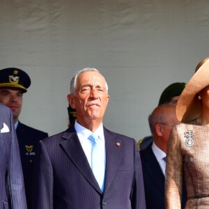 Le roi Willem-Alexander et la reine Maxima des Pays-Bas lors d'une visite d'état officielle à Lisbonne au Portugal, cérémonie de bienvenue avec le président portugais Marcelo Rebelo de Sousa et visite du monastère "dos Jerónimos" à Lisbonne le 10 octobre 2017.10/10/2017 - Lisbonne