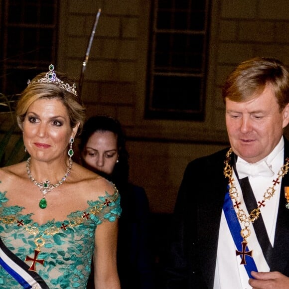 Le roi Willem Alexander et la reine Maxima des Pays-Bas - Le roi et la reine des Pays-Bas lors d'un dîner d'état au Palais national d'Ajuda lors de leur visite officielle à Lisbonne, le 10 octobre 2017.  Dutch royals at a state dinner at Palacio da Ajuda, Lisbon, Portugal - 10 Oct 201710/10/2017 - Lisbonne