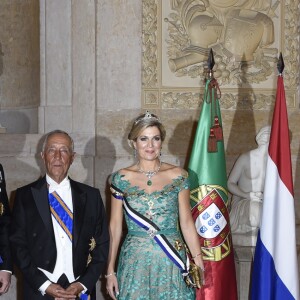 Le roi Willem Alexander et la reine Maxima des Pays-Bas et Marcelo Rebelo de Sousa (le président de la République portuguaise) - Le roi et la reine des Pays-Bas lors d'un dîner d'état au Palais national d'Ajuda lors de leur visite officielle à Lisbonne, le 10 octobre 2017.  Dutch royals at a state dinner at Palacio da Ajuda, Lisbon, Portugal - 10 Oct 201710/10/2017 - Lisbonne