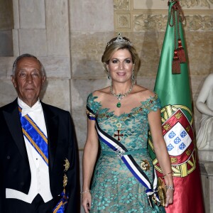 La reine Maxima des Pays-Bas et Marcelo Rebelo de Sousa (le président de la République portuguaise) - Le roi et la reine des Pays-Bas lors d'un dîner d'état au Palais national d'Ajuda lors de leur visite officielle à Lisbonne, le 10 octobre 2017.  Dutch royals at a state dinner at Palacio da Ajuda, Lisbon, Portugal - 10 Oct 201710/10/2017 - Lisbonne