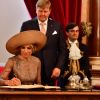Le roi Willem-Alexander et la reine Maxima des Pays-Bas reçus par le maire de Lisbonne Fernando Medina lors d'une visite d'état au Portugal le 10 octobre 2017. 10/10/2017 - Lisbonne