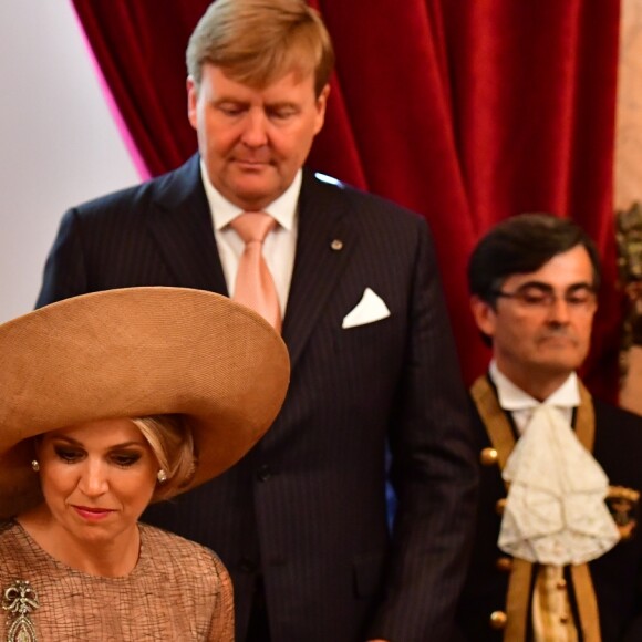 Le roi Willem-Alexander et la reine Maxima des Pays-Bas reçus par le maire de Lisbonne Fernando Medina lors d'une visite d'état au Portugal le 10 octobre 2017. 10/10/2017 - Lisbonne