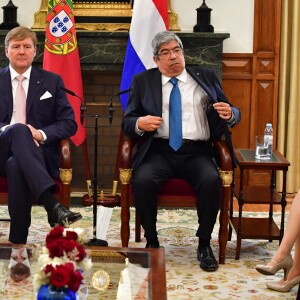 Le roi Willem-Alexander et la reine Maxima des Pays-Bas lors d'une visite d'état à Lisbonne au Portugal reçus par Eduardo Ferro Rodrigues, président de l'assemblée de la république portugaise à Lisbonne le 9 octobre 2017. 10/10/2017 - Lisbonne