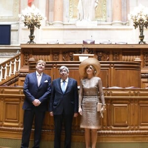 Le roi Willem-Alexander et la reine Maxima des Pays-Bas lors d'une visite d'état à Lisbonne au Portugal reçus par Eduardo Ferro Rodrigues, président de l'assemblée de la république portugaise à Lisbonne le 10 octobre 2017.  King Willem-Alexander of the Netherlands and Queen Maxima of the Netherlands in the first of a 3 days Royals state visit to Portugal10/10/2017 - Lisbonne