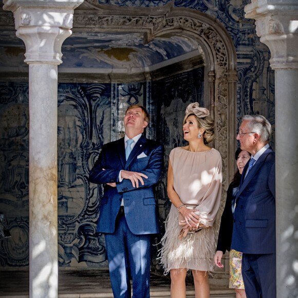 La reine Maxima des Pays-Bas et le roi Willem Alexander visitent Palais national de Sintra lors de leur voyage au Portugal le 12 octobre 2017. 12/10/2017 - Sintra