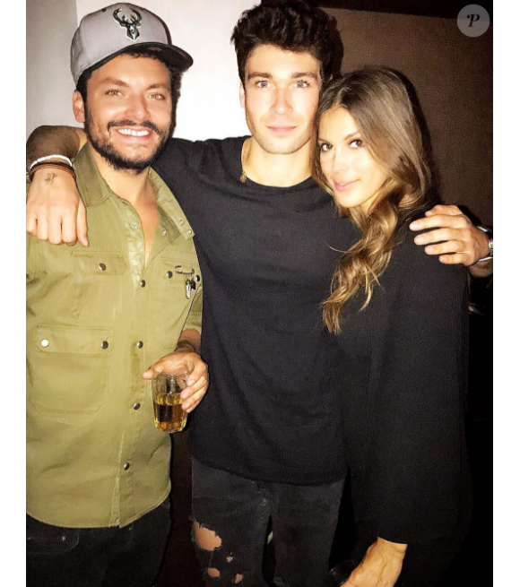 Iris Mittenaere et Kev Adams de sortie à Paris le 16 sepembre 2017.