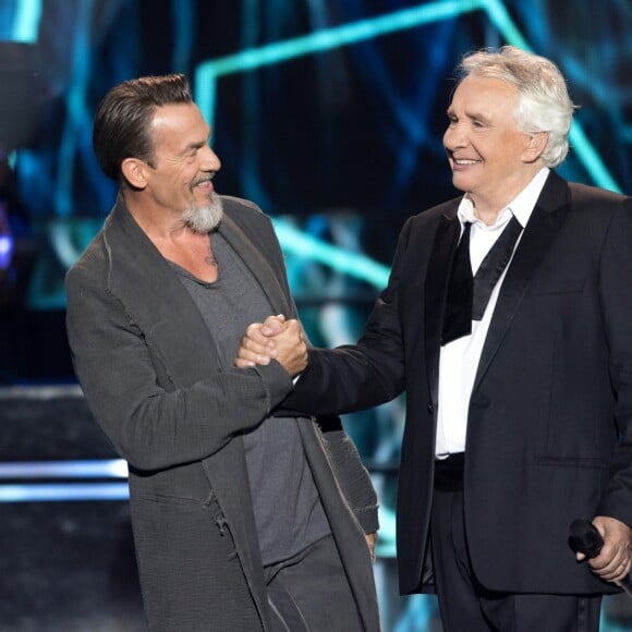 Exclusif - Florent Pagny et Michel Sardou - Enregistrement de l'émission "Dernier Show" de Michel Sardou, qui sera diffusée le 21 octobre en prime time sur France 2, depuis le Palais des Sports à Paris, le 12 septembre 2017.  © Pierre Perusseau / Bestimage