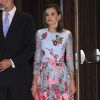 La reine Letizia d'Espagne, superbe dans une robe à fleurs Carolina Herrera, lors de l'inauguration du nouveau Palais des Congrès de Palma de Majorque le 25 septembre 2017.