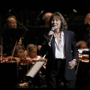 Jane Birkin en concert sur la scène du Grand Rex dans le cadre de sa tournée "Gainsbourg, Le Symphonique" à Paris le 26 octobre 2017. © ≈/Bestimage