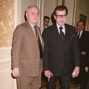 Yves Saint Laurent et Pierre Bergé à Paris. Janvier 2000