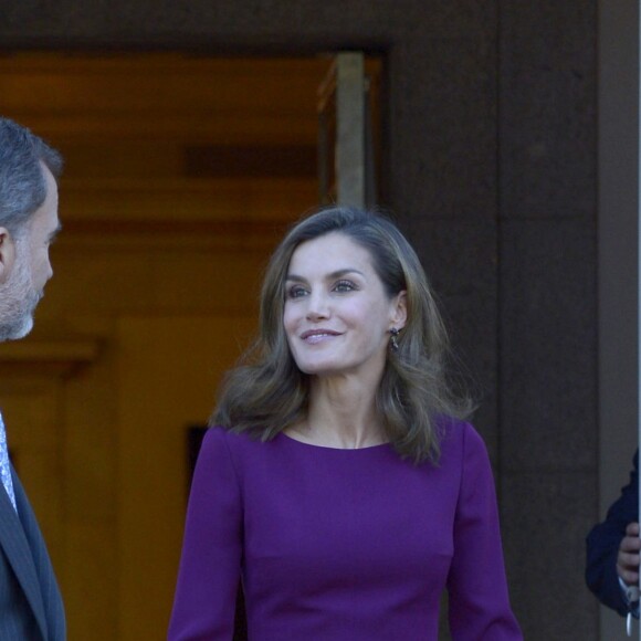 Le roi Felipe VI et la reine Letizia d'Espagne ont reçu le président israélien Reuven Rivlin et sa femme Nechama Rivlin au palais de la Zarzuela à Madrid le 6 novembre 2017.