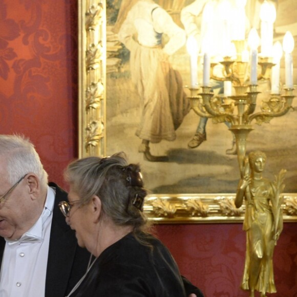 Le roi Felipe VI et la reine Letizia d'Espagne donnaient le 6 novembre 2017 au palais royal à Madrid un dîner de gala en l'honneur du président de l'Etat d'Israël Reuven Rivlin et sa femme Nechama Rivlin, en visite officielle pour fêter 30 ans de relations diplomatiques.