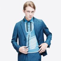 Joe Alwyn : Le chéri de Taylor Swift mannequin pour Prada