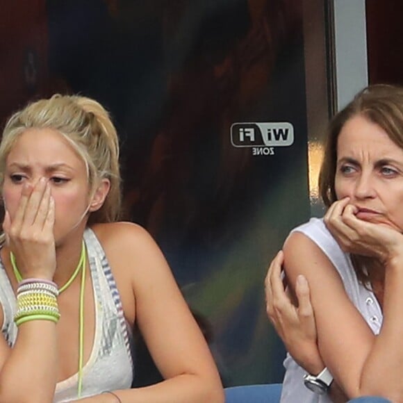 Shakira (compagne Gerard Piqué), son fils Milan, Montserrat Bernabeu (mère de Gerard Piqué) et Joan Pique (Père de Gerard Piqué) lors des 8ème de finale de l'UEFA Euro 2016 Italie-Espagne au Stade de France, le 27 juin 2016. © Cyril Moreau/Bestimage