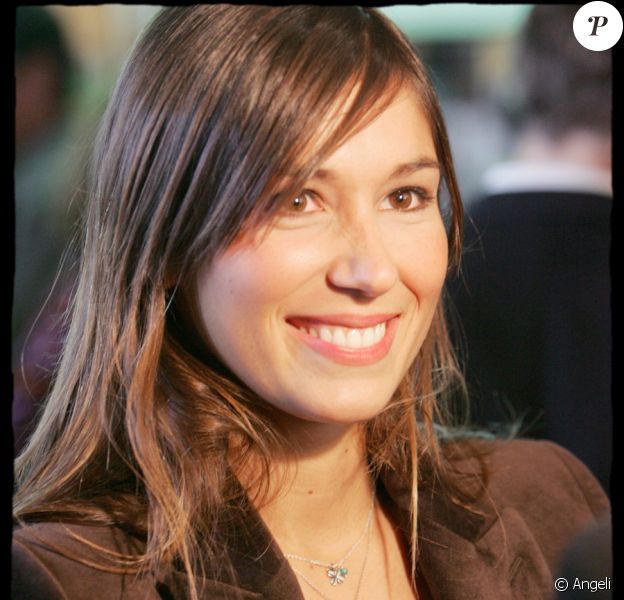 La Charmante Daphne Desjeux Chante Ecoutez La Purepeople Et votre endroit prefere dans le monde ? la charmante daphne desjeux chante