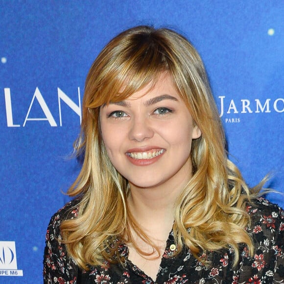 Louane Emera - Avant-première du film "La La Land" au cinéma UGC Normandie à Paris, le 10 janvier 2017. © Coadic Guirec/Bestimage "