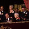 Le prince Philip et la reine Elizabeth II dans la loge royale lors du Festival of Remembrance 2017 pour la commémoration du 11 novembre, au Royal Albert Hall à Londres le 11 novembre 2017.